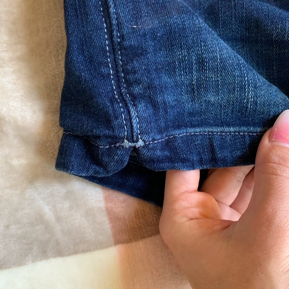 A&F Jean short - Picture 4 of 4